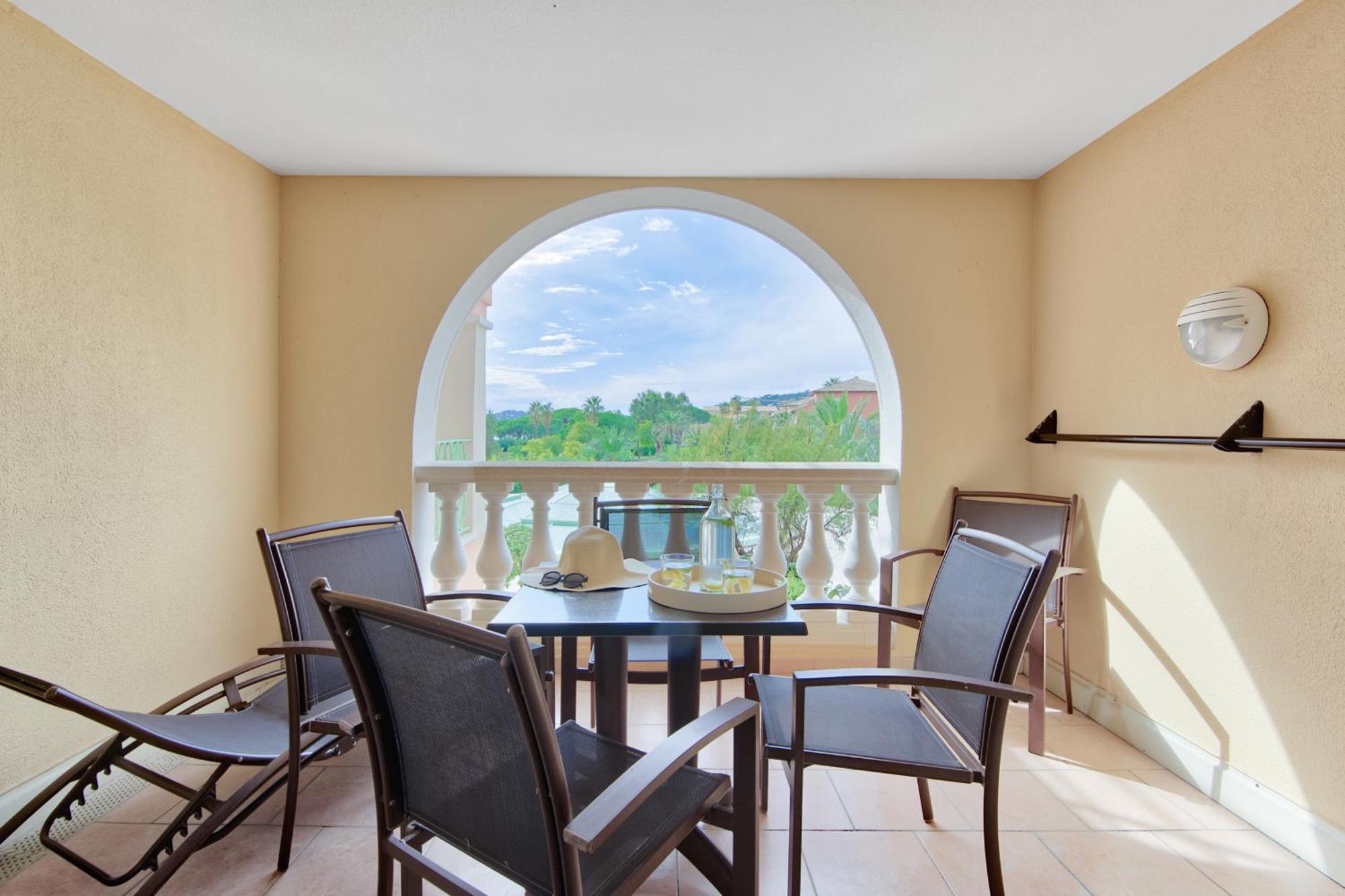 Residence Pierre & Vacances Premium Les Calanques Des Issambres Лез-Іссамбр Екстер'єр фото