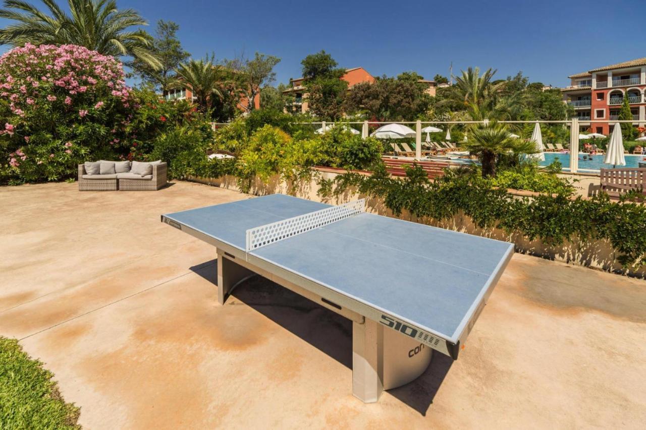 Residence Pierre & Vacances Premium Les Calanques Des Issambres Лез-Іссамбр Екстер'єр фото
