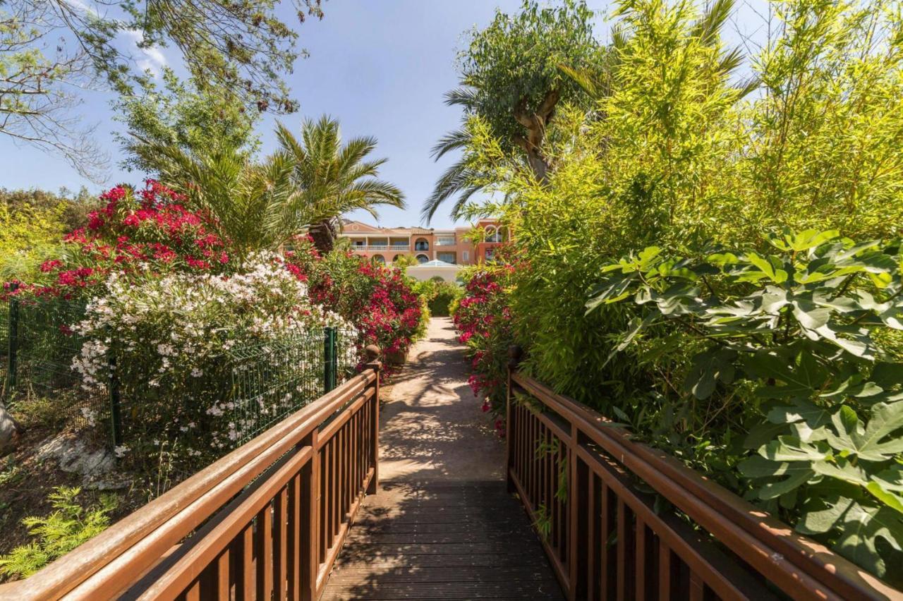 Residence Pierre & Vacances Premium Les Calanques Des Issambres Лез-Іссамбр Екстер'єр фото