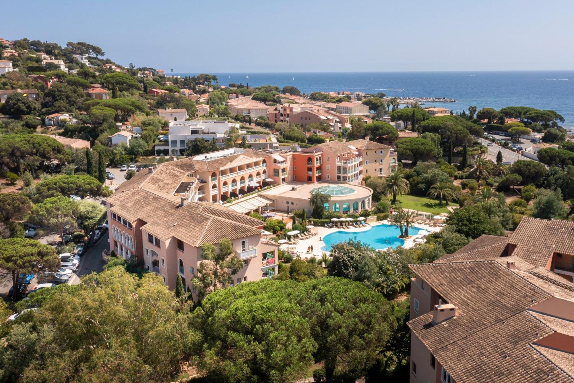 Residence Pierre & Vacances Premium Les Calanques Des Issambres Лез-Іссамбр Екстер'єр фото