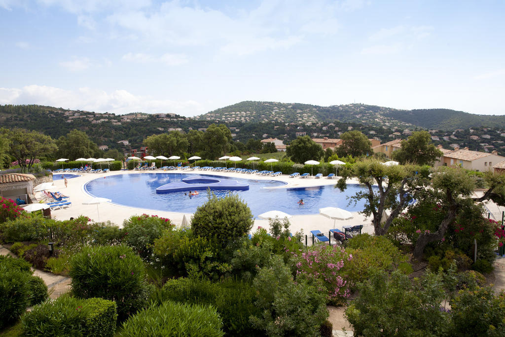 Residence Pierre & Vacances Premium Les Calanques Des Issambres Лез-Іссамбр Екстер'єр фото