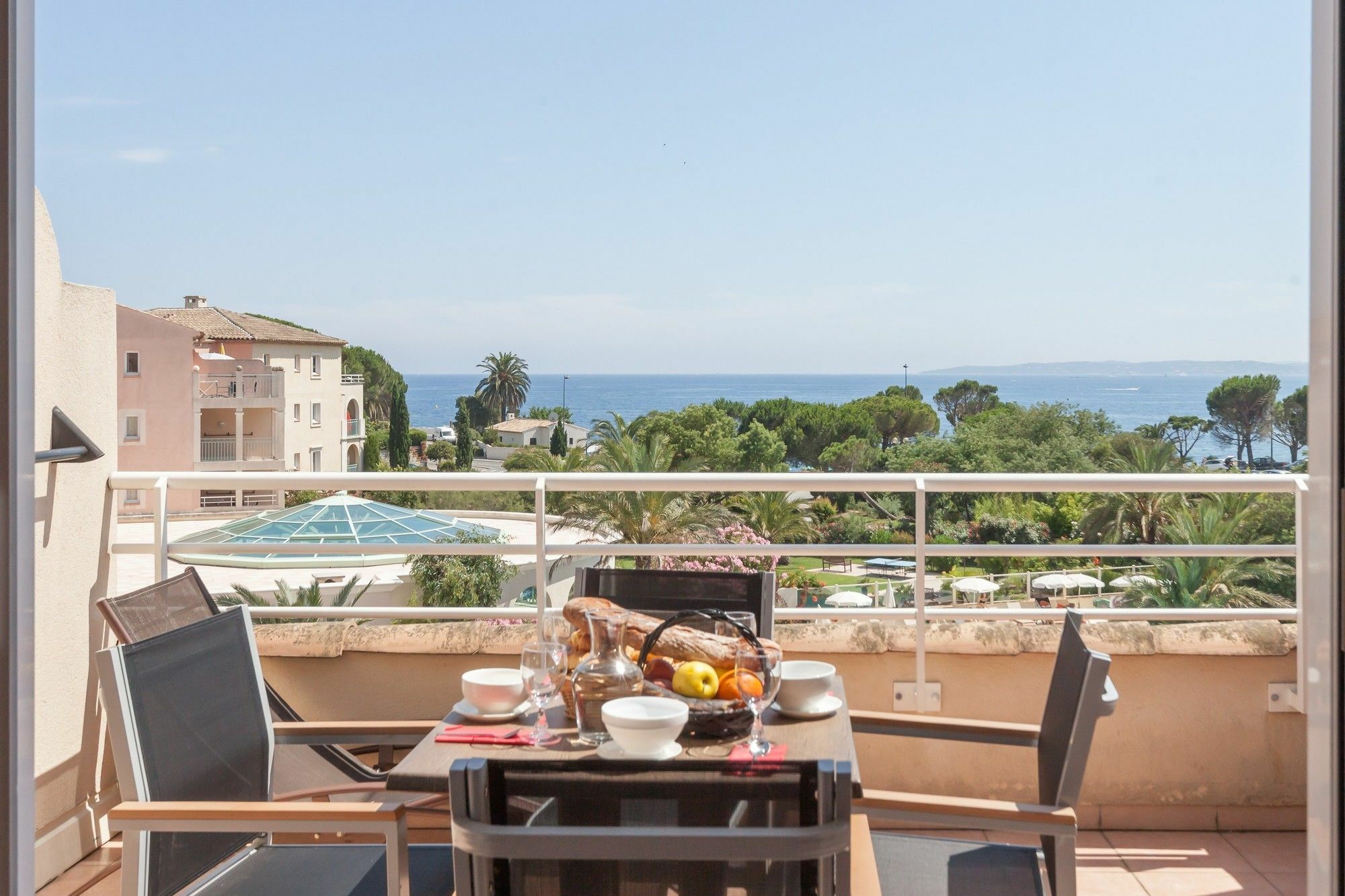 Residence Pierre & Vacances Premium Les Calanques Des Issambres Лез-Іссамбр Екстер'єр фото